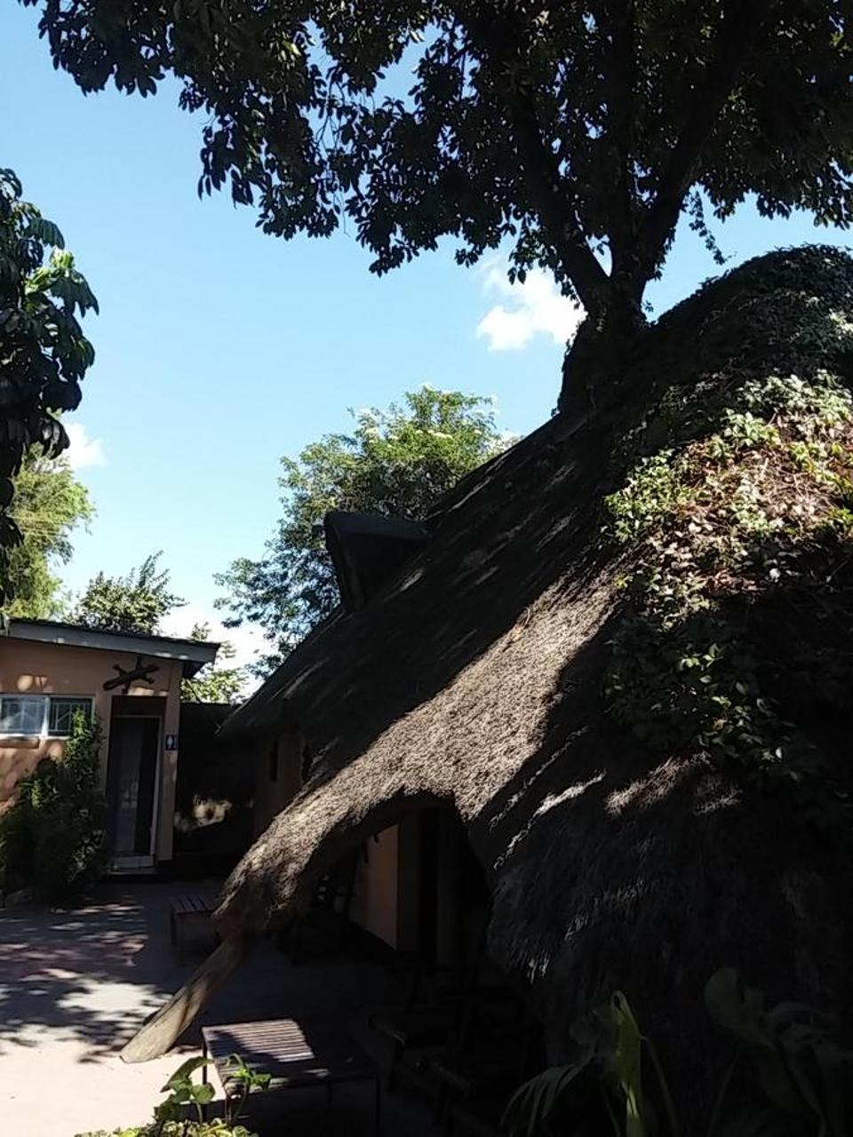 Mwiluzi Motel Ltd Lusaka Exterior photo